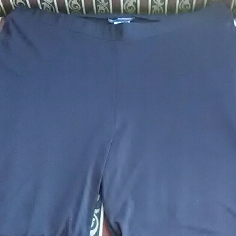 TRAVEL ELEMENTS Capris
